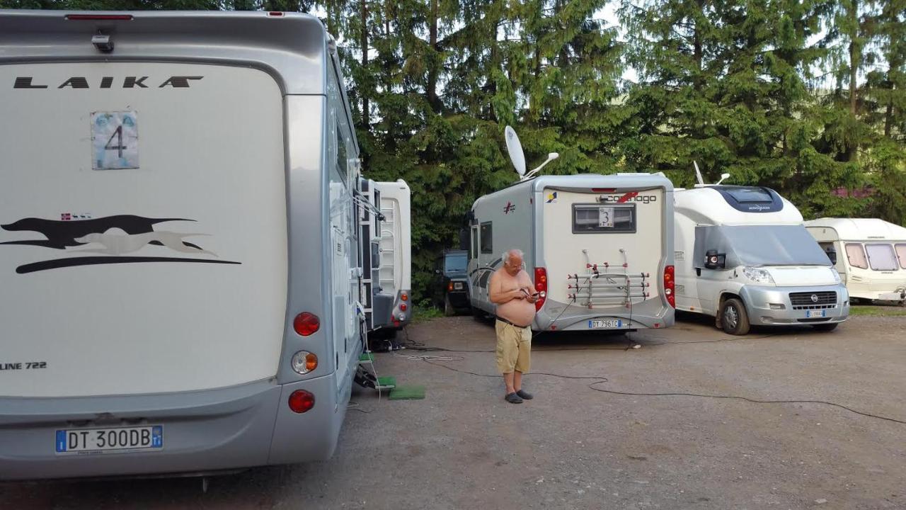 Camping Aviator, Numai Teren, Campare Pentru Rulote Autorulote Personale, Campingul Nu Are Rulote !!! Buşteni Exteriör bild