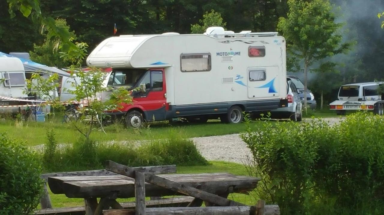 Camping Aviator, Numai Teren, Campare Pentru Rulote Autorulote Personale, Campingul Nu Are Rulote !!! Buşteni Exteriör bild