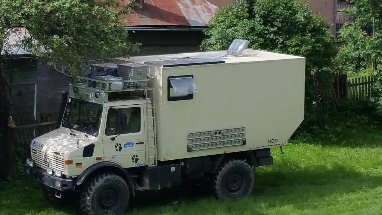 Camping Aviator, Numai Teren, Campare Pentru Rulote Autorulote Personale, Campingul Nu Are Rulote !!! Buşteni Exteriör bild